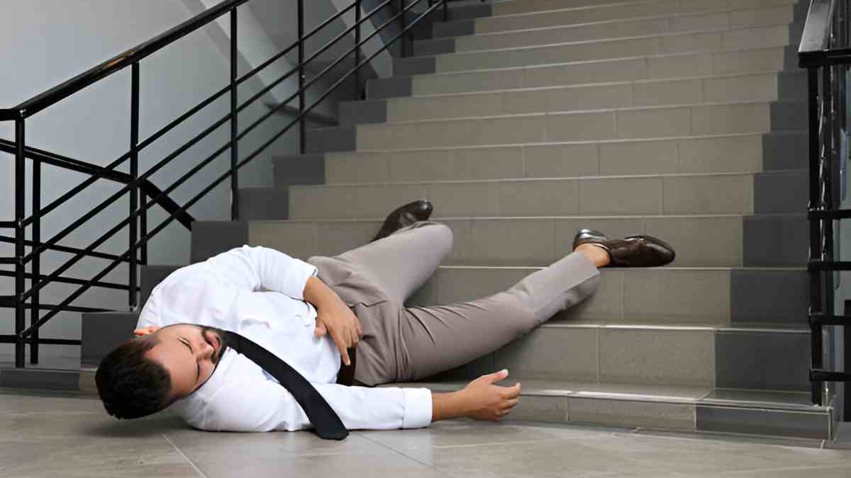 Top 6 Questions to Ask A slip-and-fall Attorney